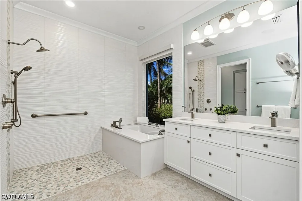 Andros Drive Naples, FL 34113