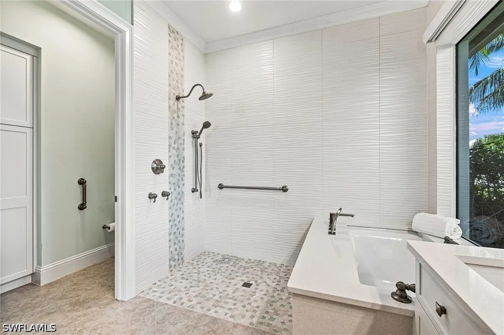 Andros Drive Naples, FL 34113