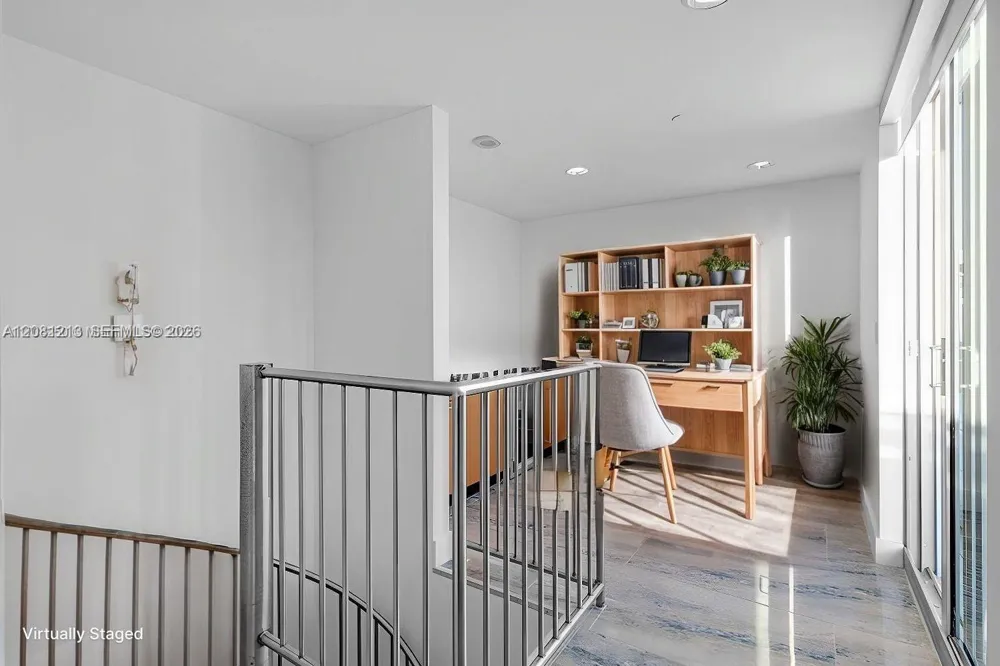 201 Aqua Ave #PH4 Miami Beach, FL 33141