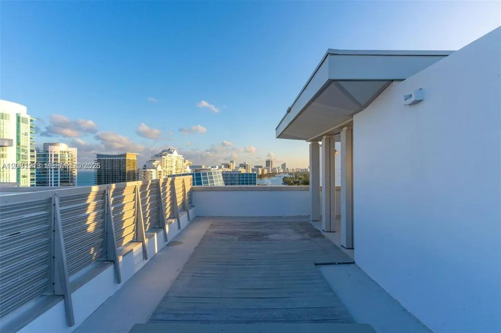 201 Aqua Ave #PH4 Miami Beach, FL 33141