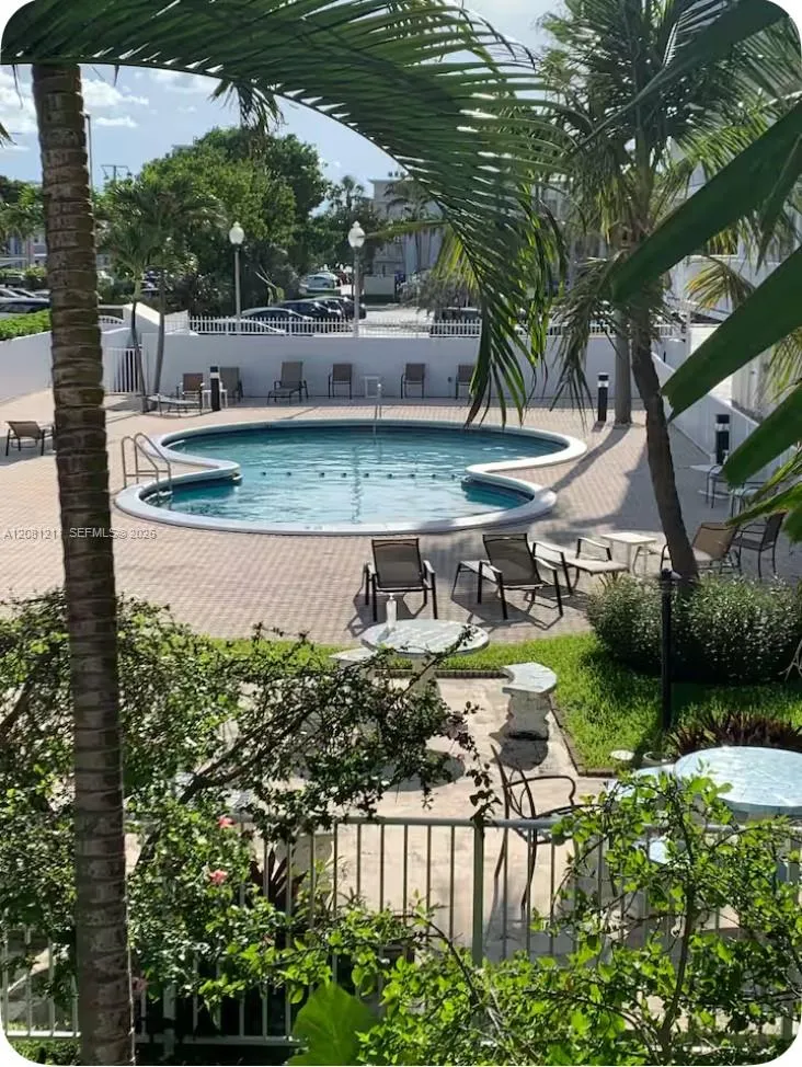 1480 S Ocean Blvd #218 Lauderdale By The Sea, FL 33062