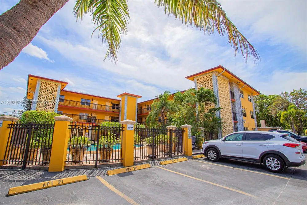 744 NE 14th Ave #6 Fort Lauderdale, FL 33304