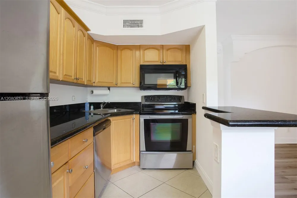 744 NE 14th Ave #6 Fort Lauderdale, FL 33304