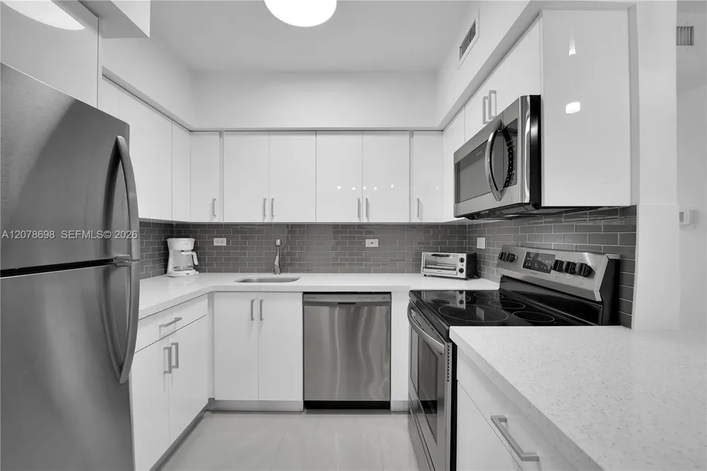 1500 Bay Rd #266S Miami Beach, FL 33139