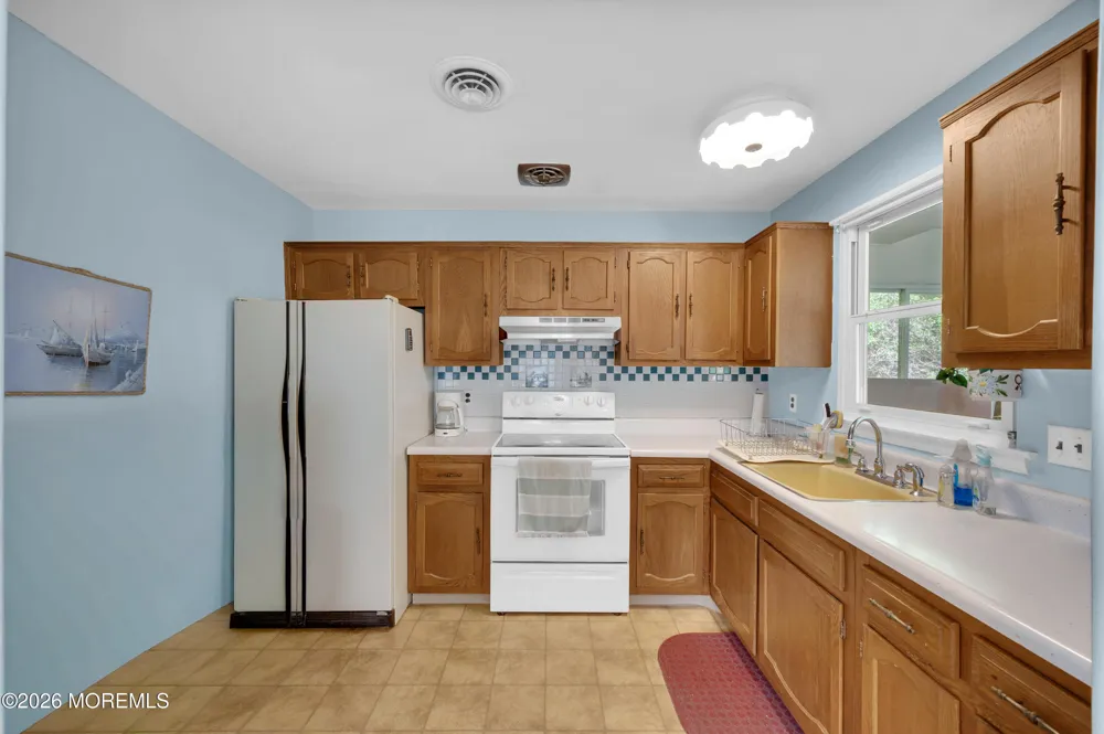 40 Constitution Boulevard Whiting, NJ 08759