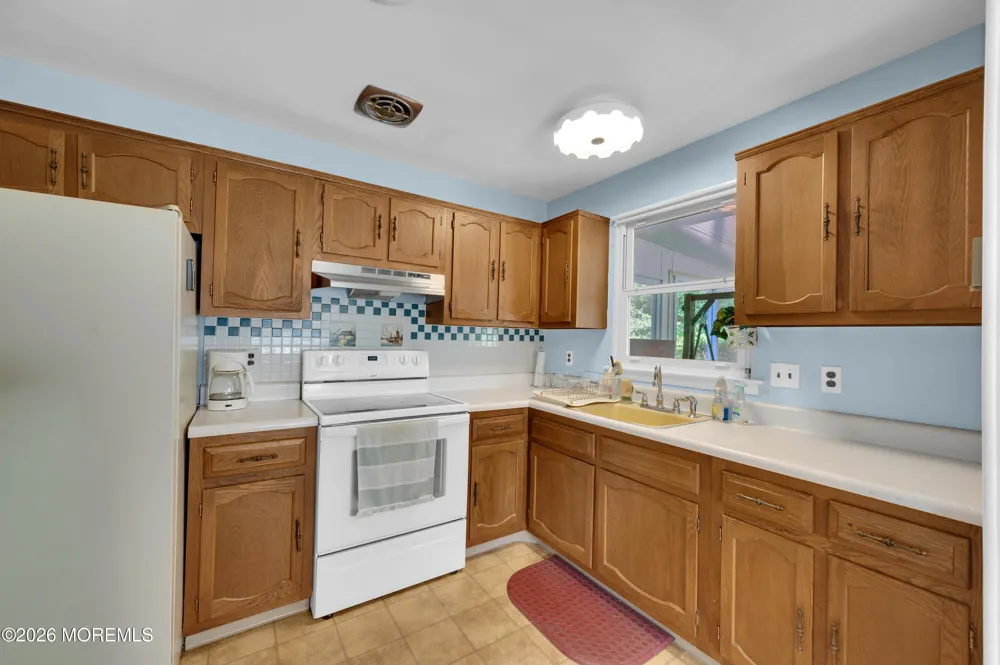 40 Constitution Boulevard Whiting, NJ 08759