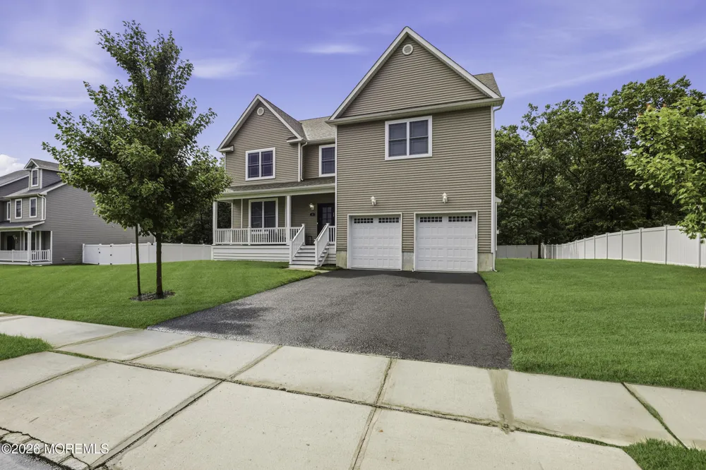 4 Morgan Court Manchester, NJ 08759