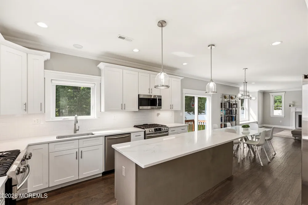 4 Morgan Court Manchester, NJ 08759
