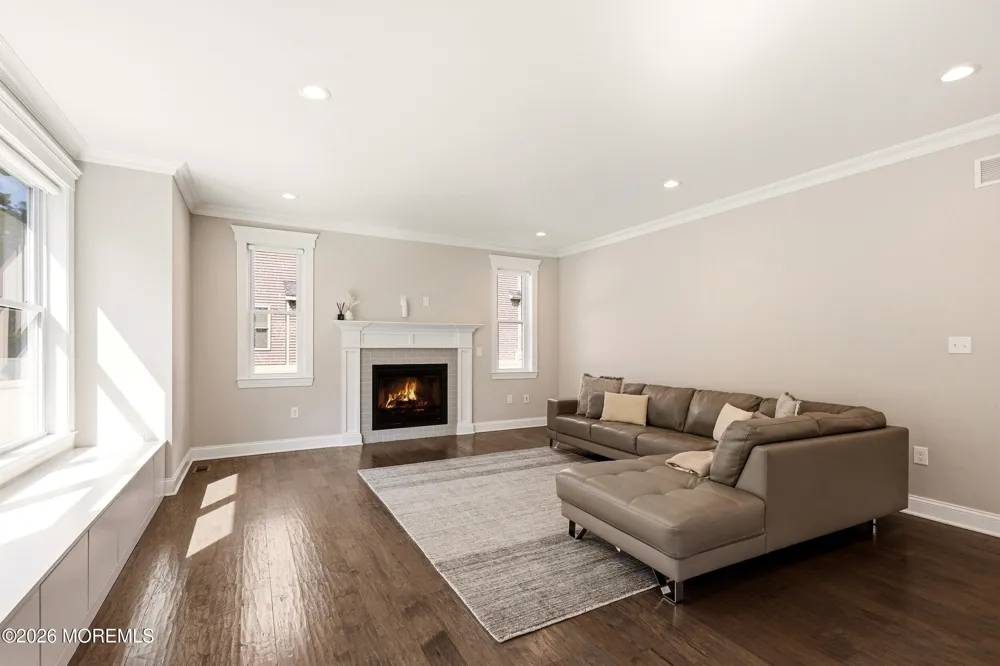 4 Morgan Court Manchester, NJ 08759