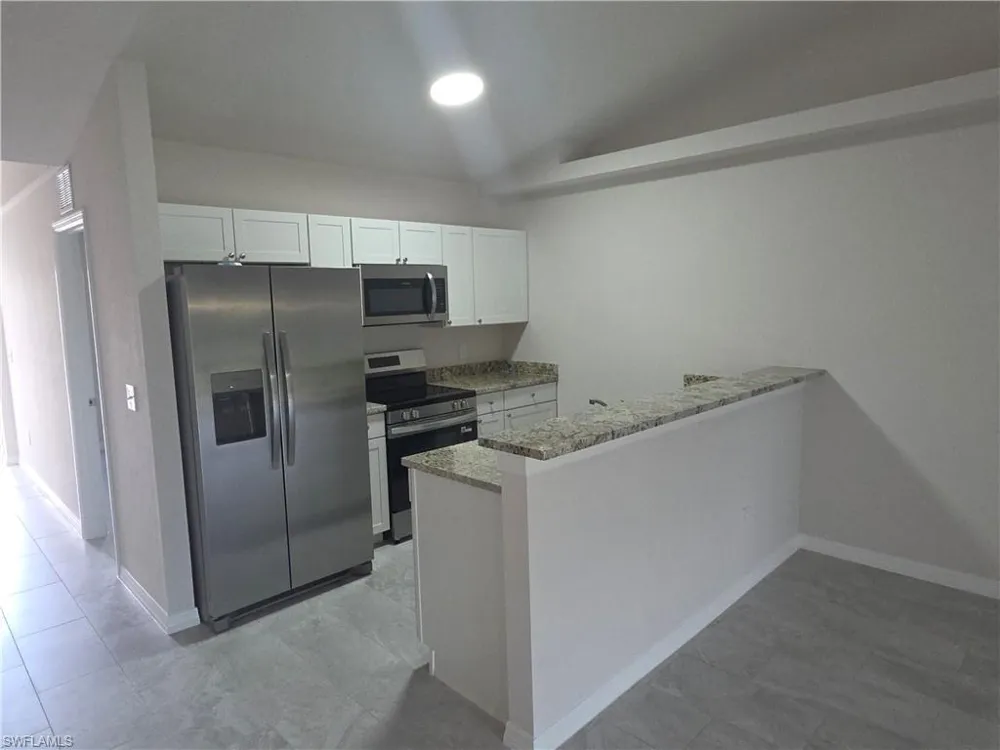 1418 SE 1st Place Cape Coral, FL 33991