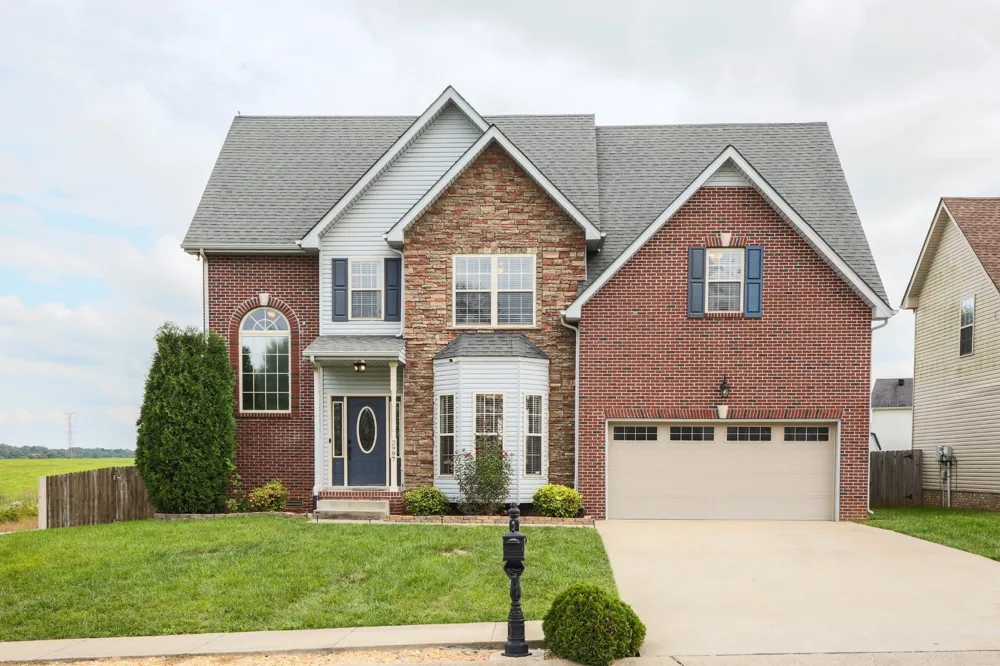 2997 Brewster Dr Clarksville, TN 37042