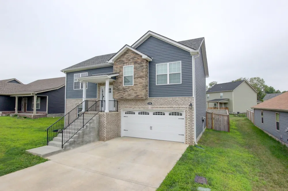 458 Irish Hills Dr Clarksville, TN 37042