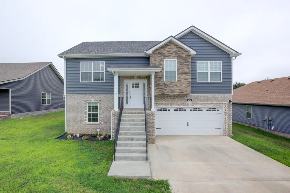 458 Irish Hills Dr Clarksville, TN 37042
