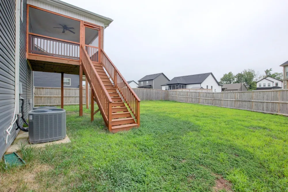 458 Irish Hills Dr Clarksville, TN 37042
