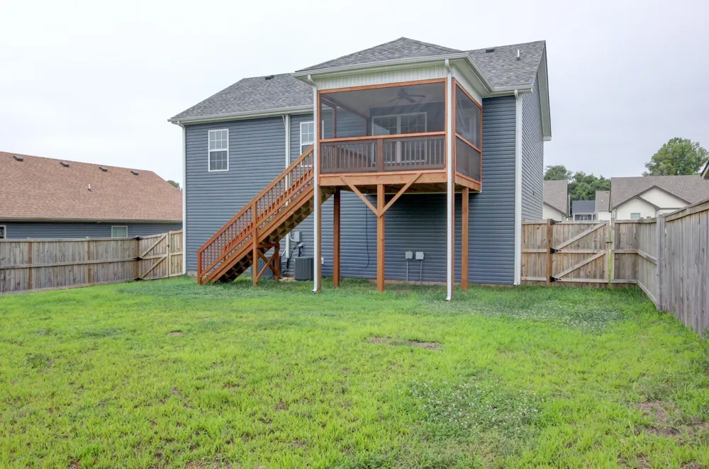 458 Irish Hills Dr Clarksville, TN 37042