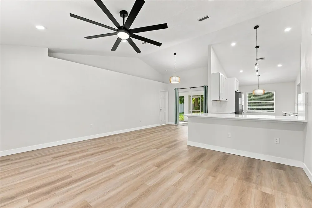 2405 APPALOOSA CIRCLE Sarasota, FL 34240