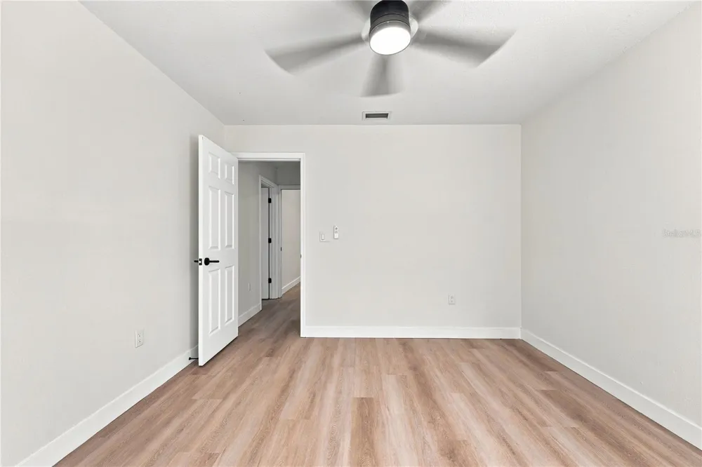 2405 APPALOOSA CIRCLE Sarasota, FL 34240