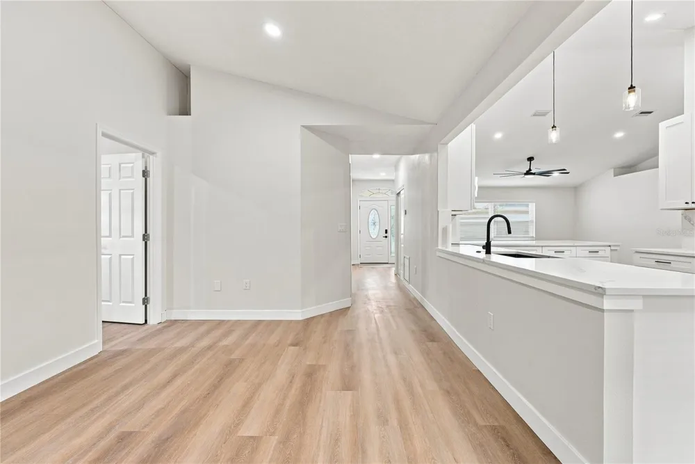 2405 APPALOOSA CIRCLE Sarasota, FL 34240