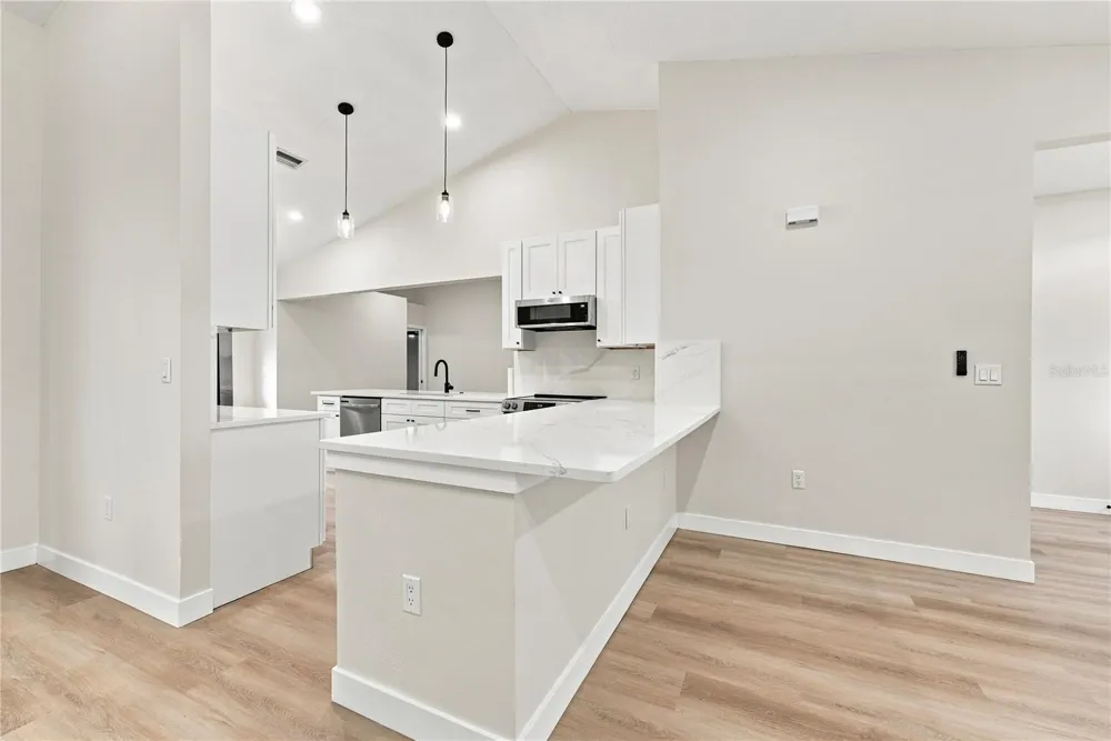 2405 APPALOOSA CIRCLE Sarasota, FL 34240