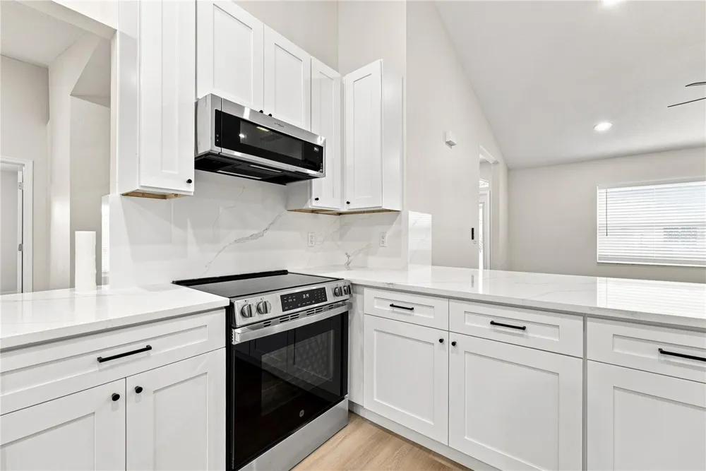 2405 APPALOOSA CIRCLE Sarasota, FL 34240