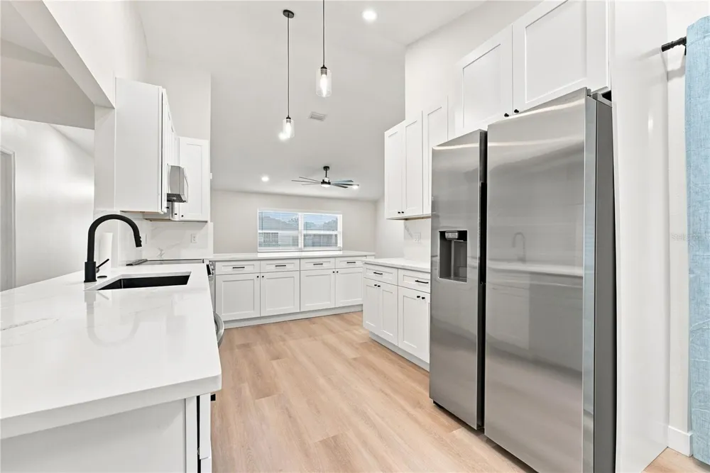 2405 APPALOOSA CIRCLE Sarasota, FL 34240