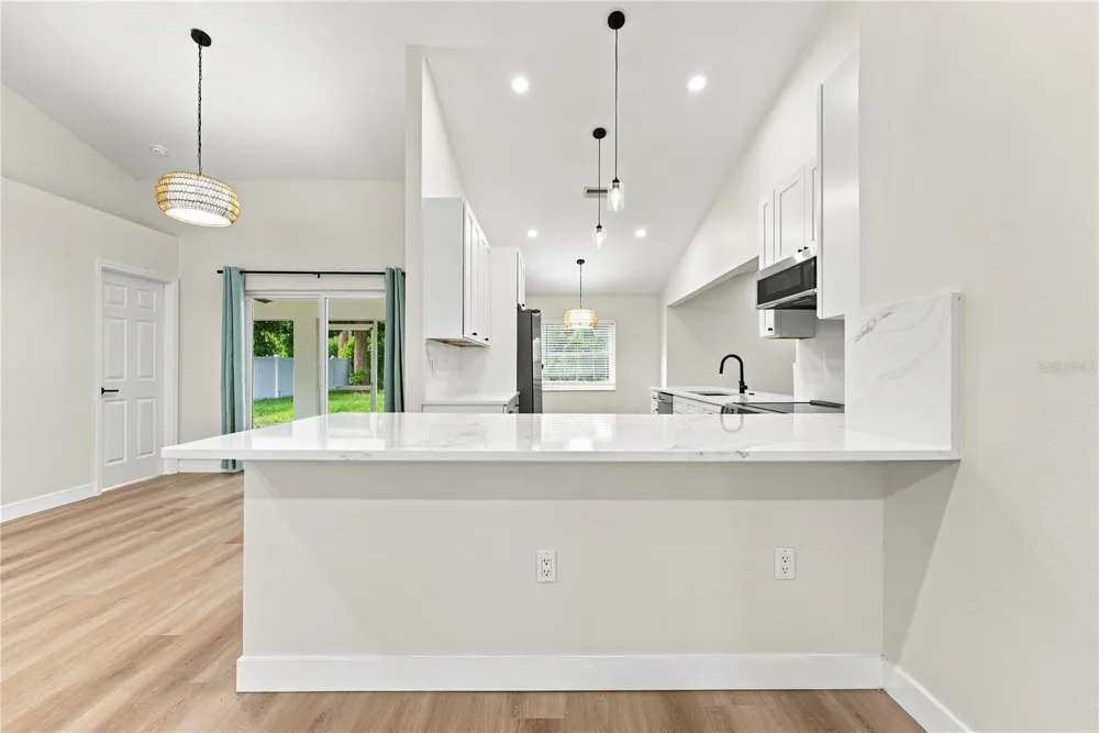 2405 APPALOOSA CIRCLE Sarasota, FL 34240