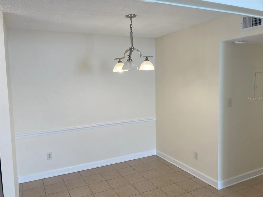 2918 ANTIQUE OAKS CIRCLE #25 Winter Park, FL 32792