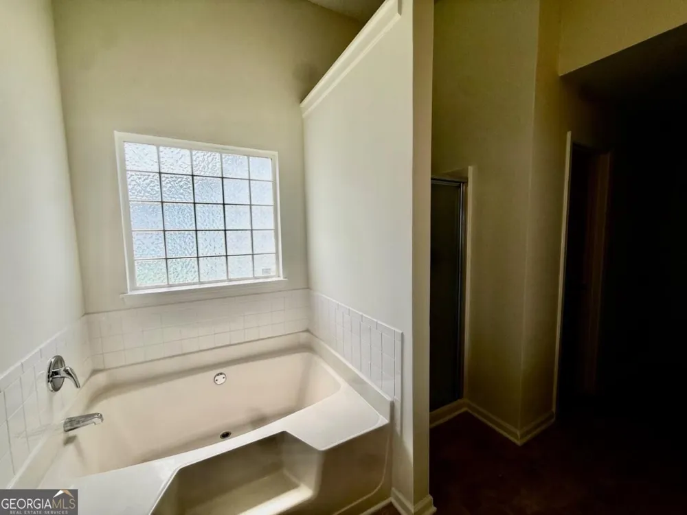 510 Shire LN Fairburn, GA 30213