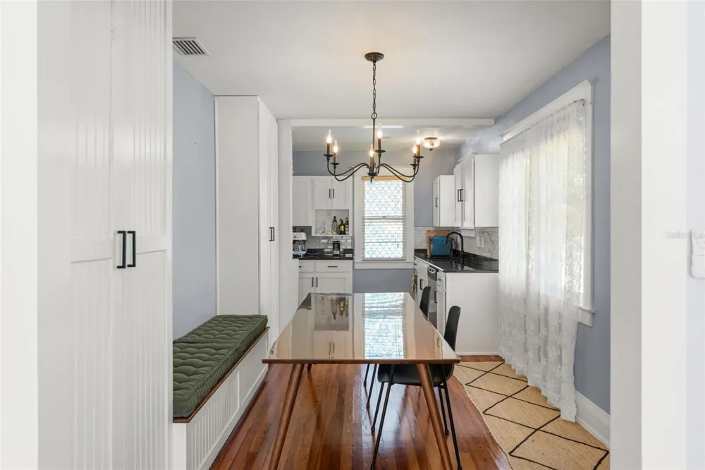 1018 S ELM AVENUE Sanford, FL 32771