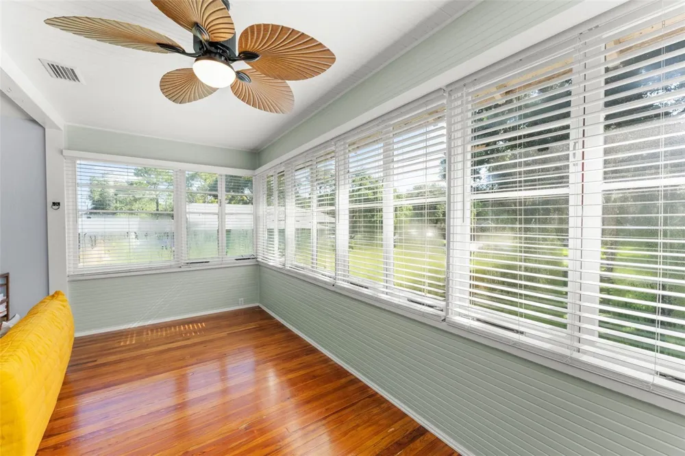1018 S ELM AVENUE Sanford, FL 32771
