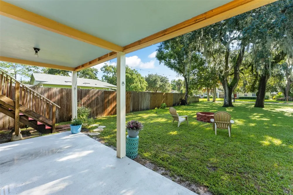 1018 S ELM AVENUE Sanford, FL 32771