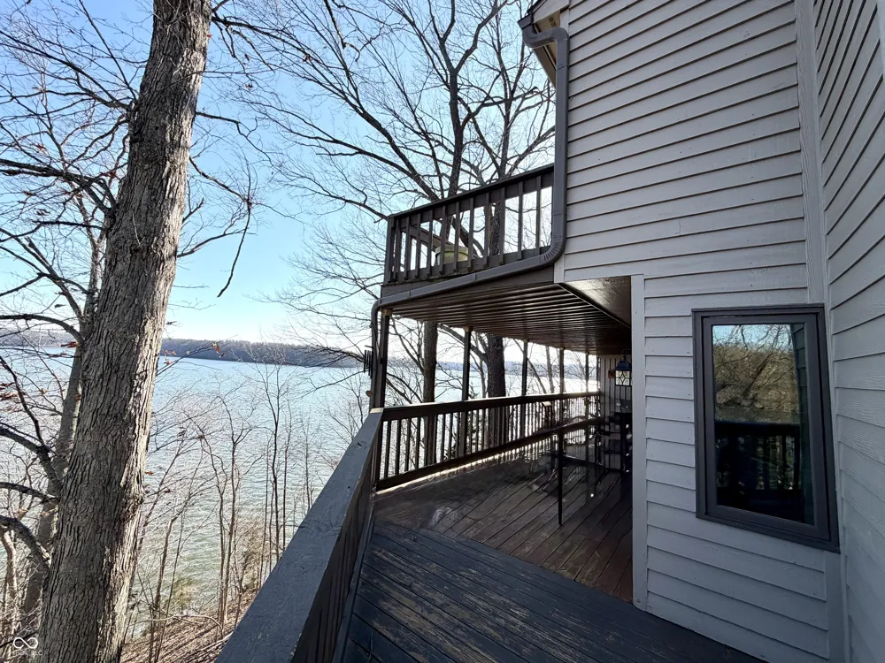 2072 E Waters Edge Drive #15 Bloomington, IN 47401