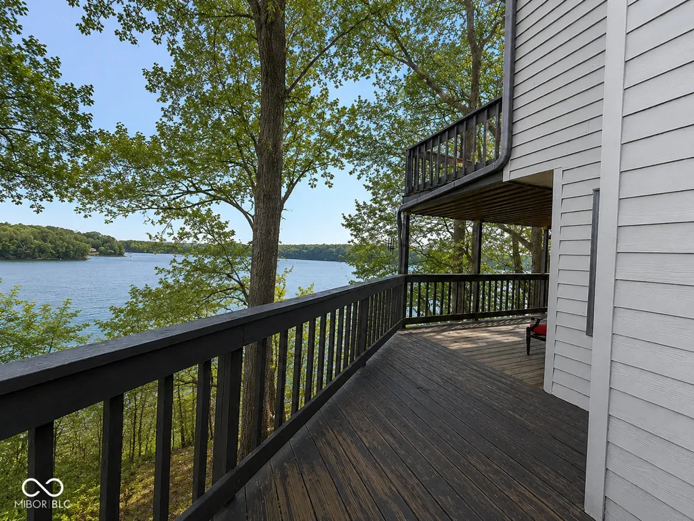2072 E Waters Edge Drive #15 Bloomington, IN 47401