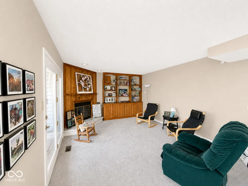 2072 E Waters Edge Drive #15 Bloomington, IN 47401