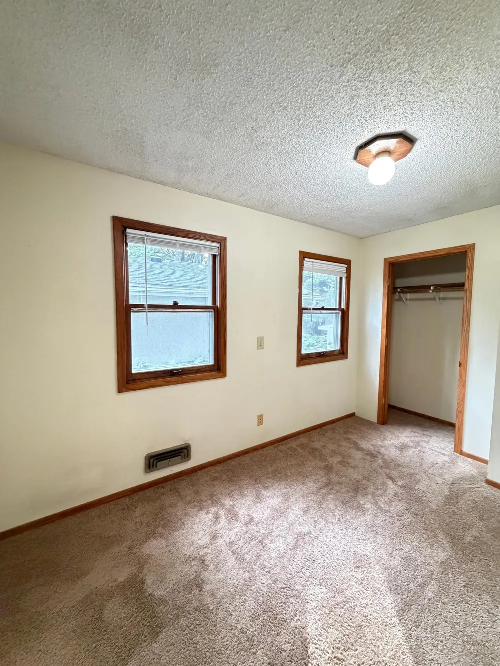 711 5th Avenue SE Minneapolis, MN 55414