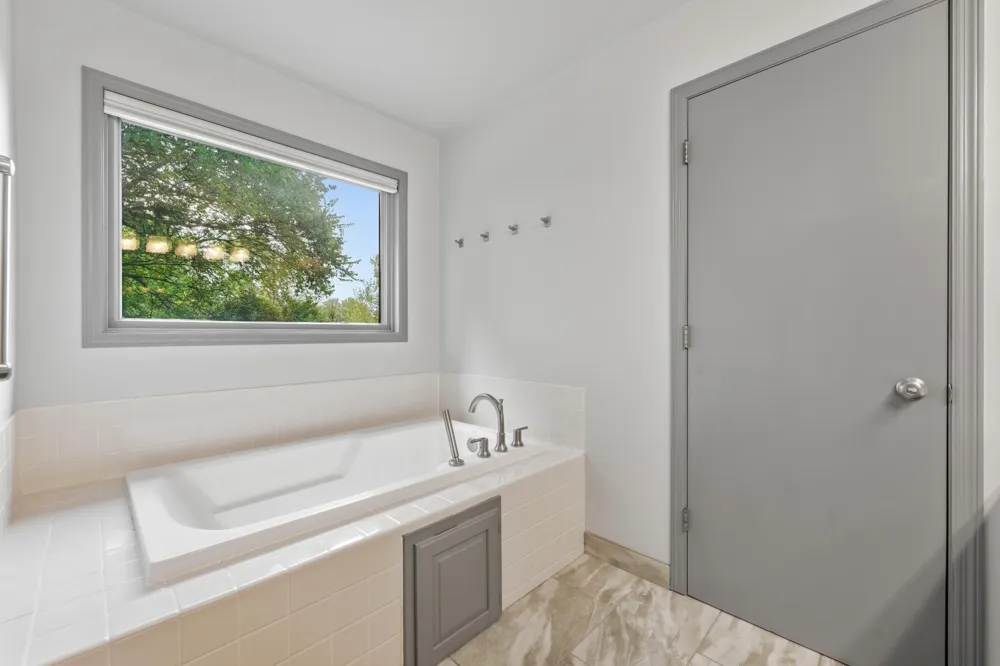 9083 Gould Road Eden Prairie, MN 55347