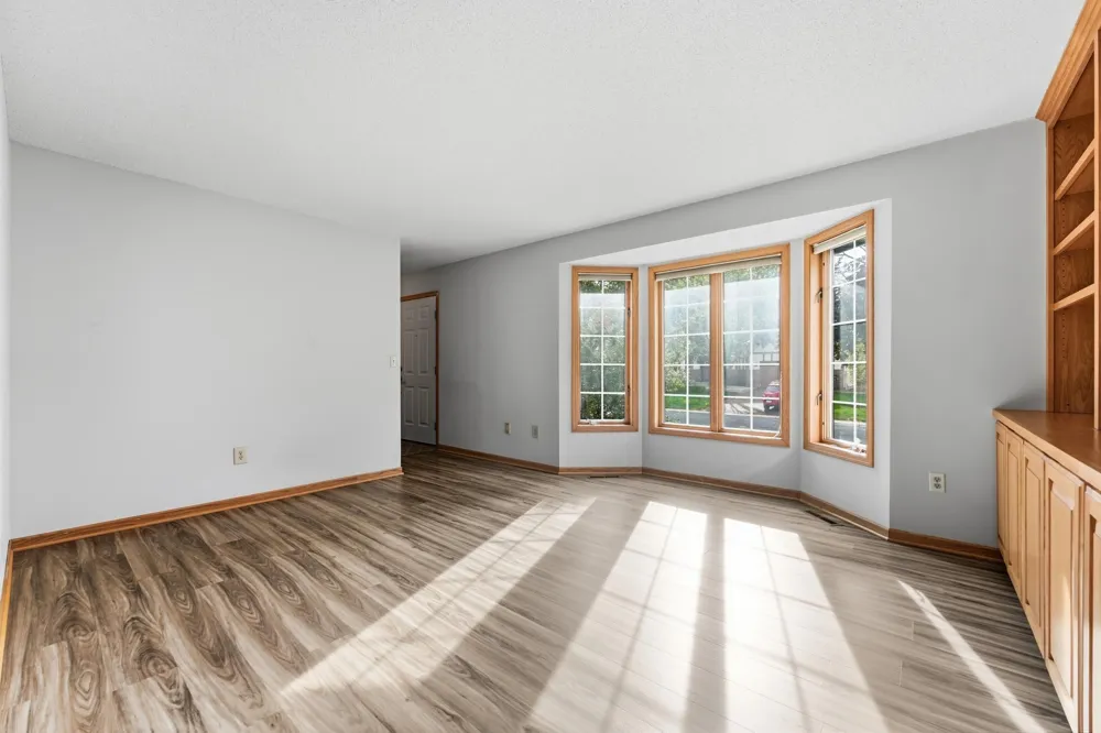 9083 Gould Road Eden Prairie, MN 55347