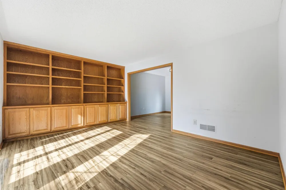 9083 Gould Road Eden Prairie, MN 55347