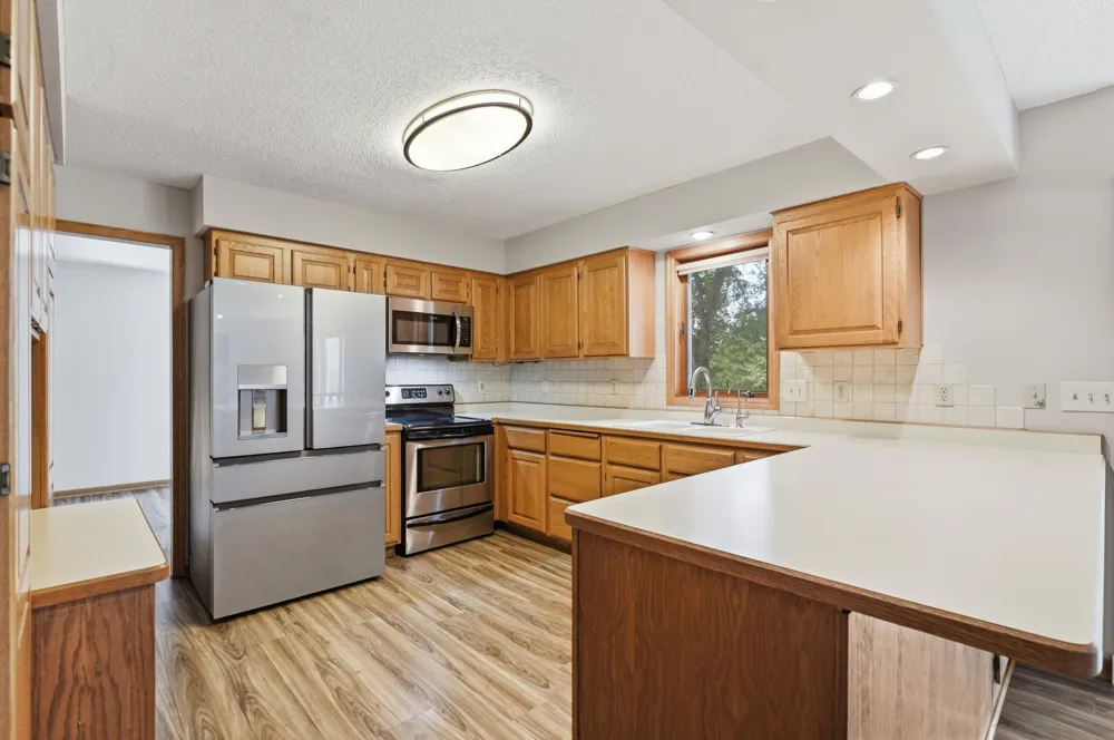 9083 Gould Road Eden Prairie, MN 55347
