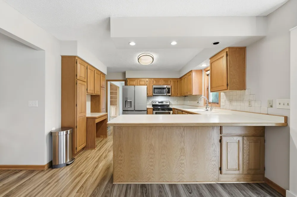 9083 Gould Road Eden Prairie, MN 55347