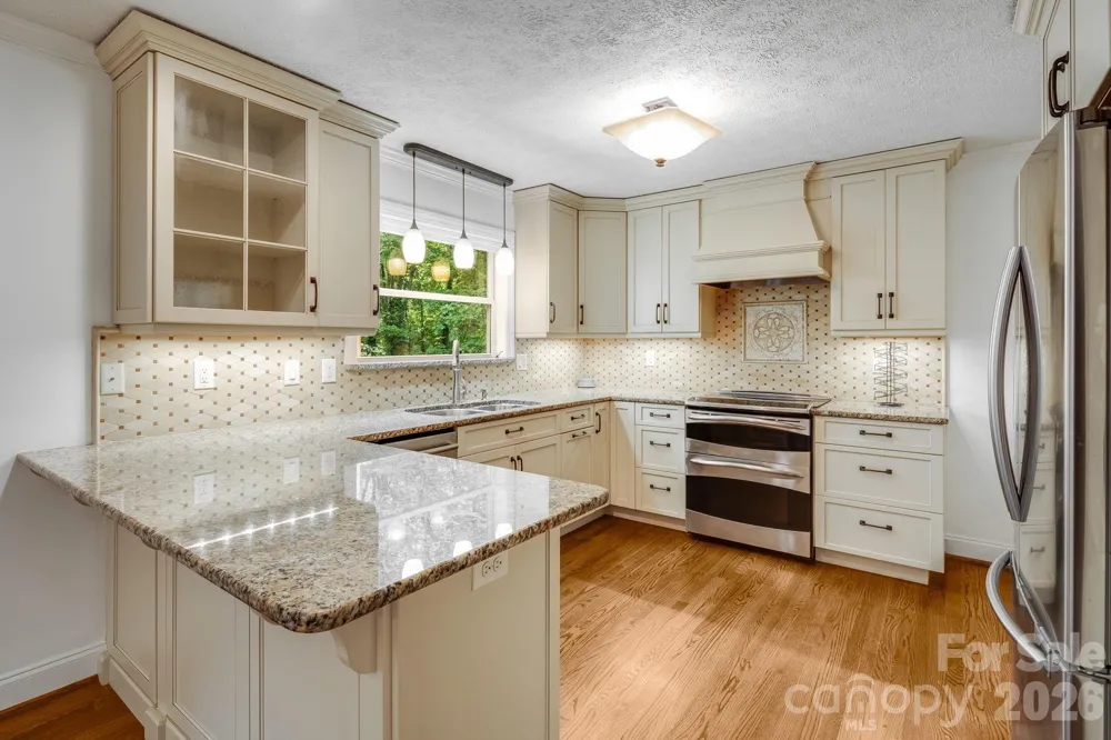 129 Whisperwood Drive Hendersonville, NC 28791