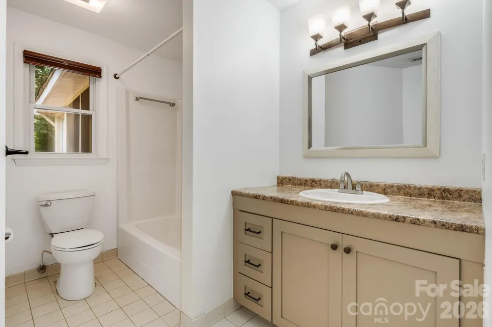 129 Whisperwood Drive Hendersonville, NC 28791