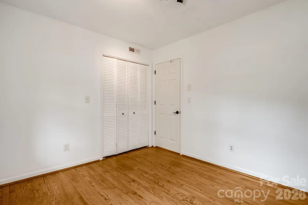 129 Whisperwood Drive Hendersonville, NC 28791