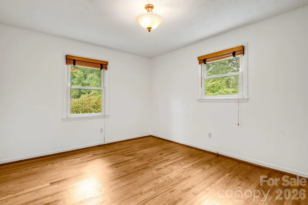 129 Whisperwood Drive Hendersonville, NC 28791