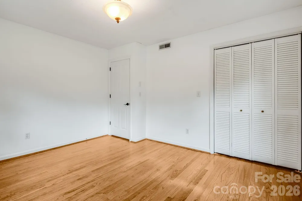 129 Whisperwood Drive Hendersonville, NC 28791