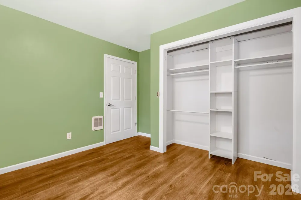 129 Whisperwood Drive Hendersonville, NC 28791