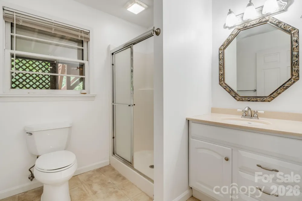129 Whisperwood Drive Hendersonville, NC 28791