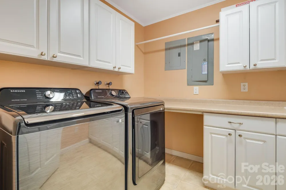129 Whisperwood Drive Hendersonville, NC 28791