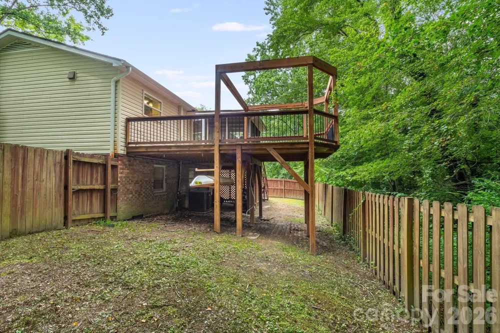129 Whisperwood Drive Hendersonville, NC 28791