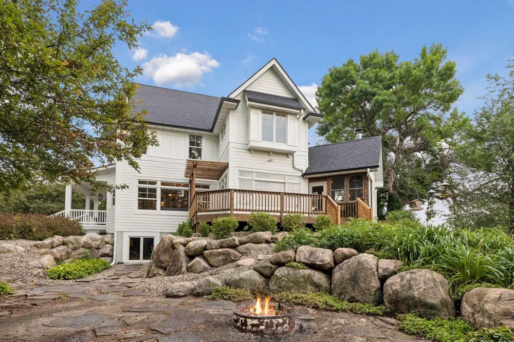 6225 Fairbanks Avenue Webster, MN 55088